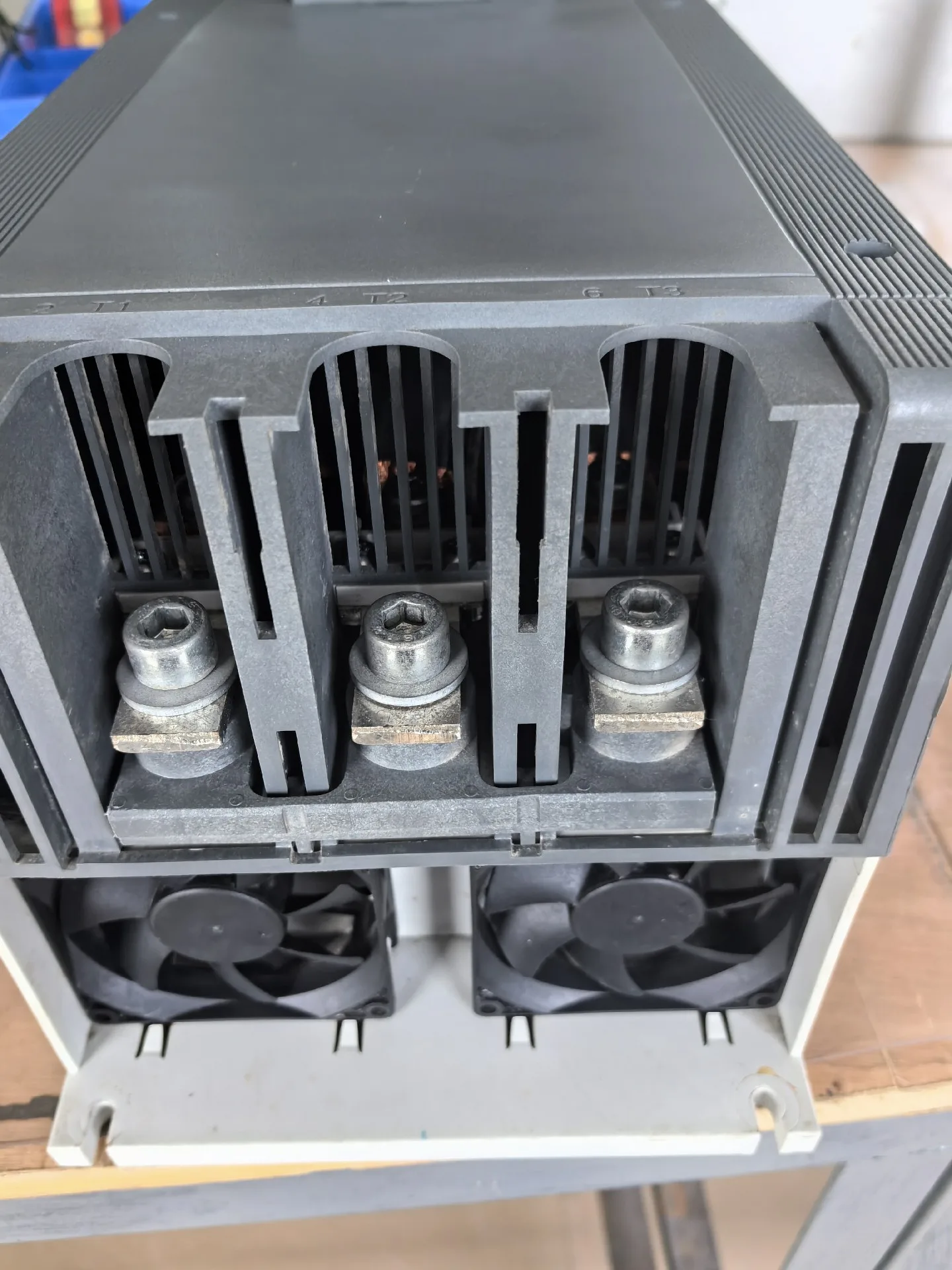 ABB PSE300-600-70-1 1SFA897114R7001 5
