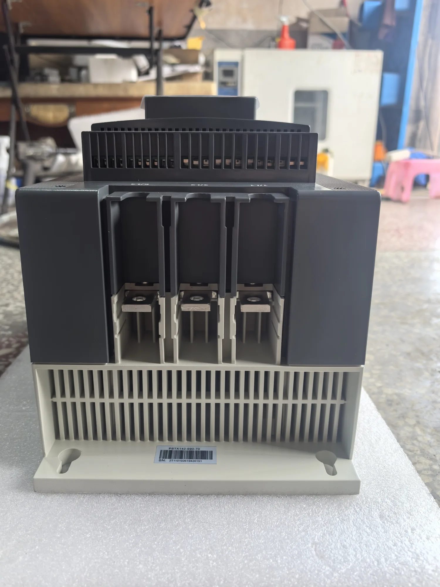 ABB PSTX142-690-70 1SFA898210R7000 3