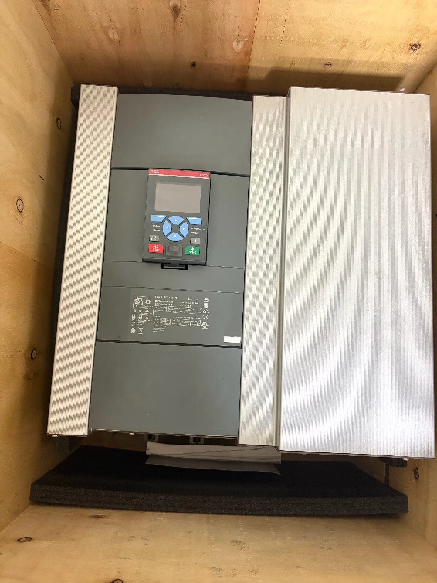 ABB PSTX1250-690-70 1SFA898221R7000 2