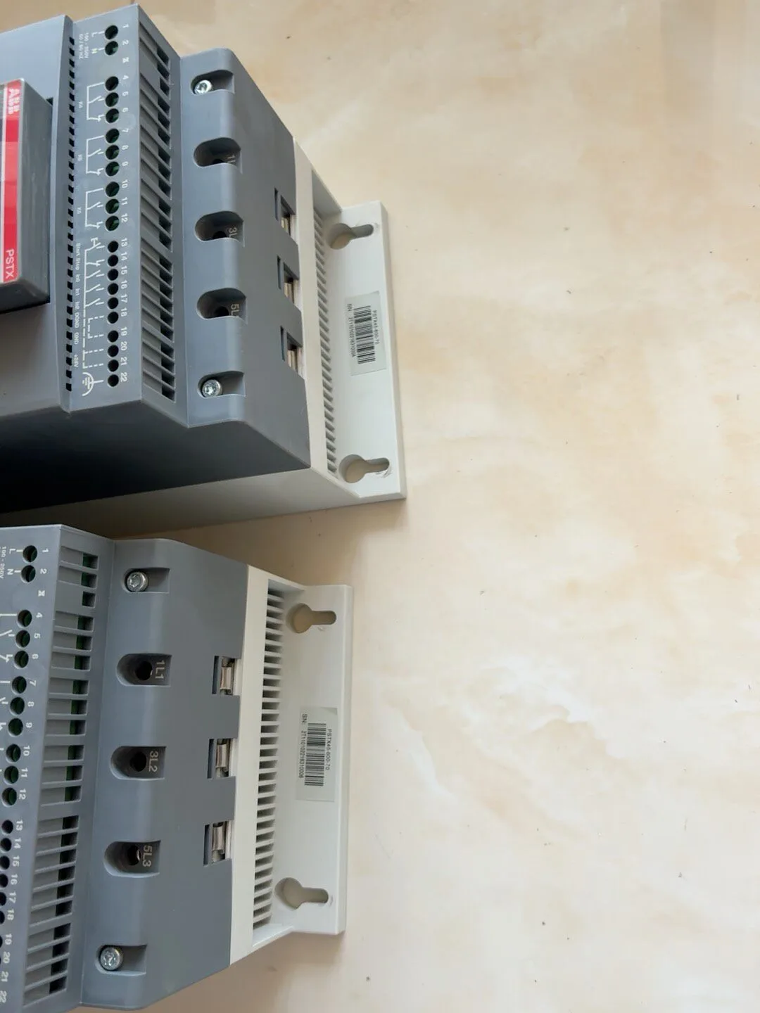ABB PSTX45-600-70 1SFA898105R7000 6