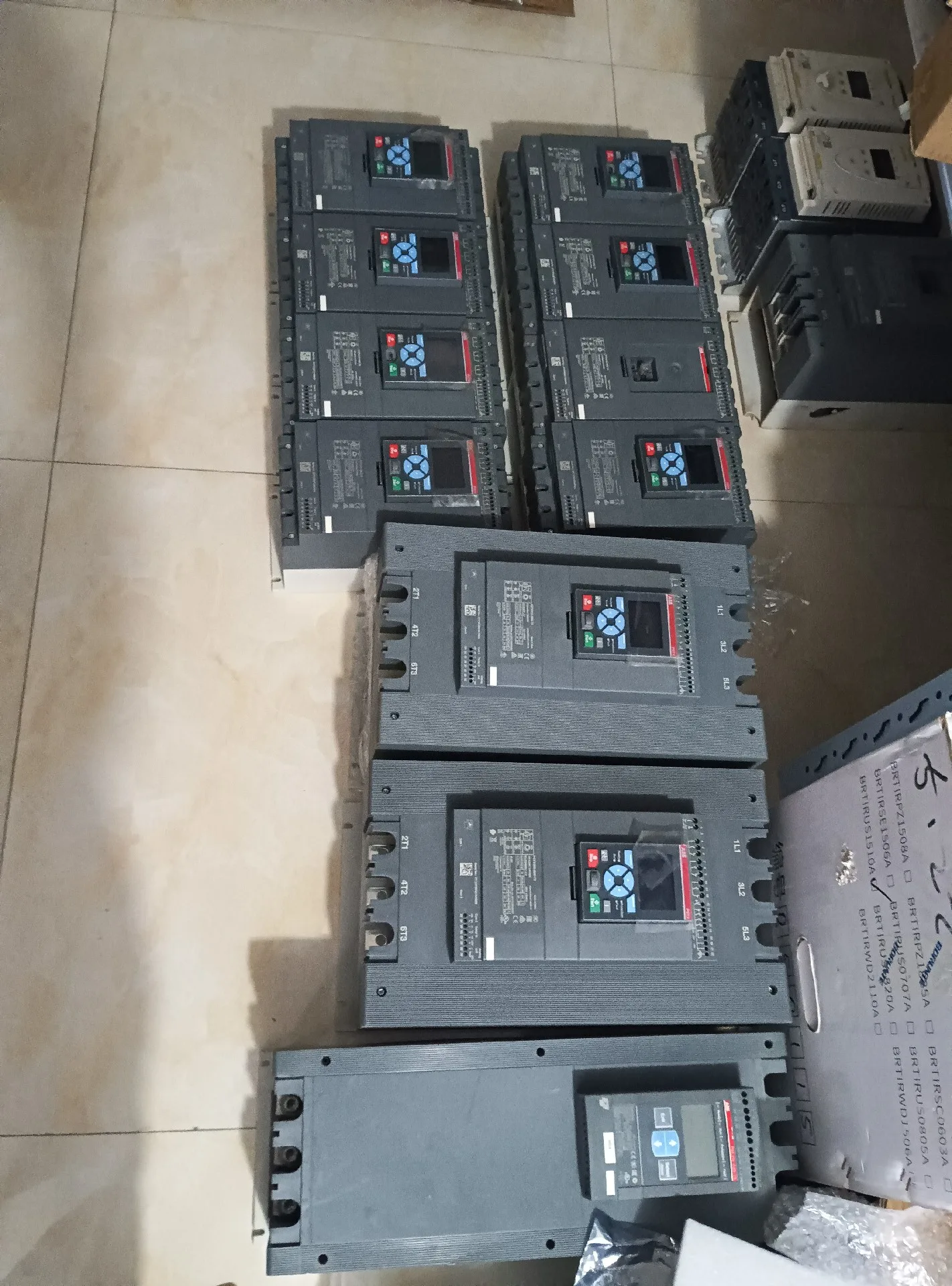 ABB PSTX60-600-70 1SFA898106R7000 5