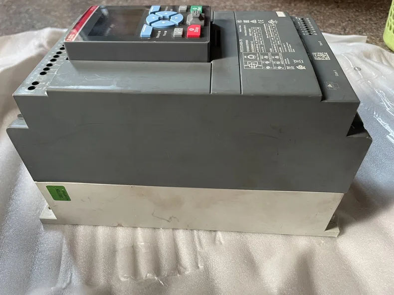 ABB PSTX72-600-70 1SFA898107R7000 5