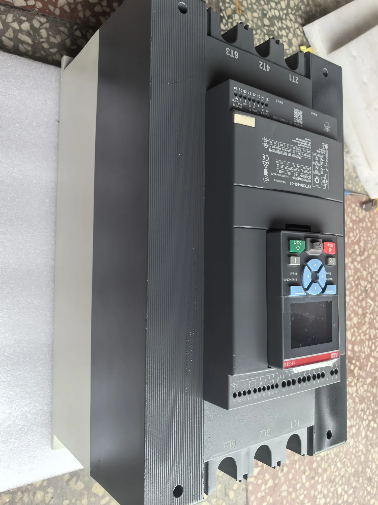 ABB PSTX210-600-70 1SFA898112R7000 4