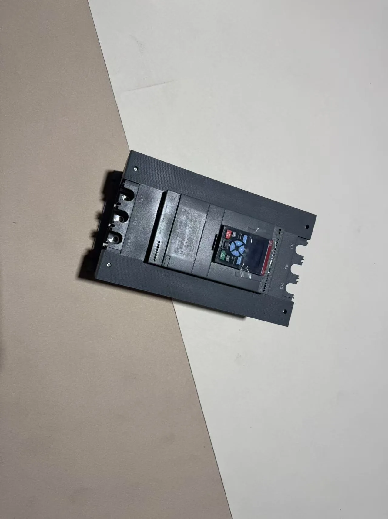 ABB PSTX370-600-70 1SFA898115R7000 2