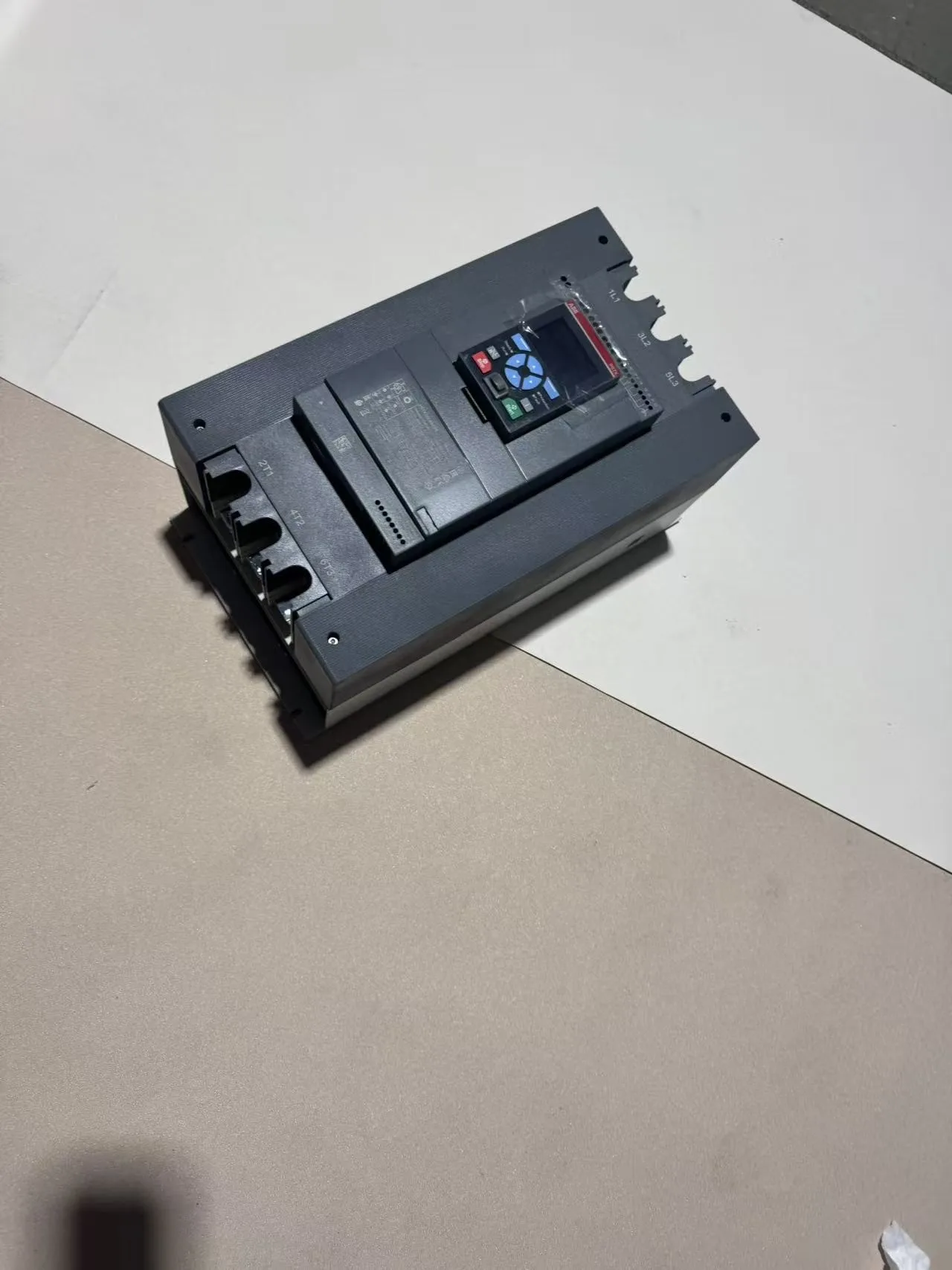 ABB PSTX370-600-70 1SFA898115R7000 5