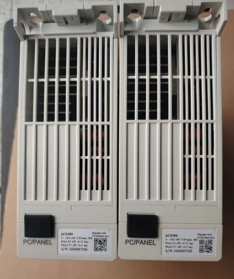 ABB ACS380-040S-01A8-4 6
