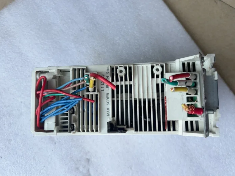ABB ACS380-040S-07A2-4 5