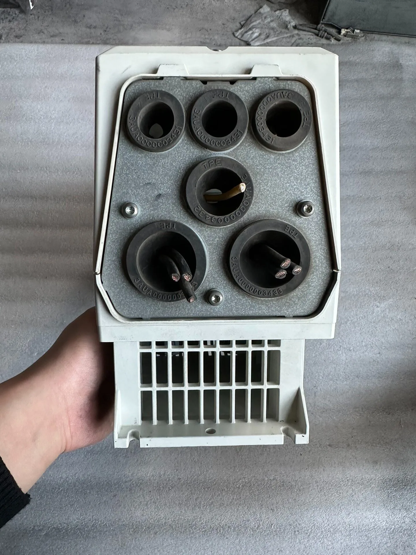 ABB ACS580-01-026A-4 6