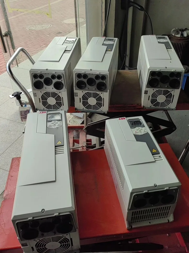 ABB ACS580-01-062A-4 4