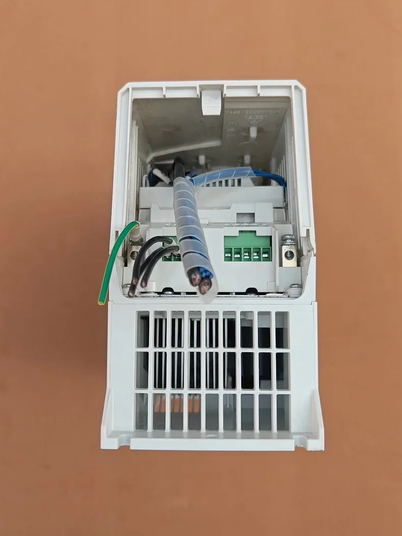 ABB ACS580-01-07A3-4 5