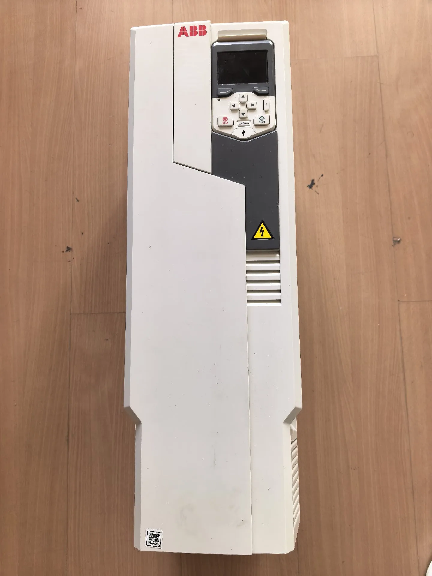 ABB ACS580-01-106A-4