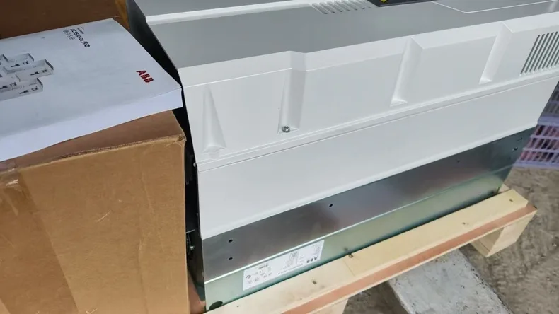 ACS580-01-169A-4 ABB 3