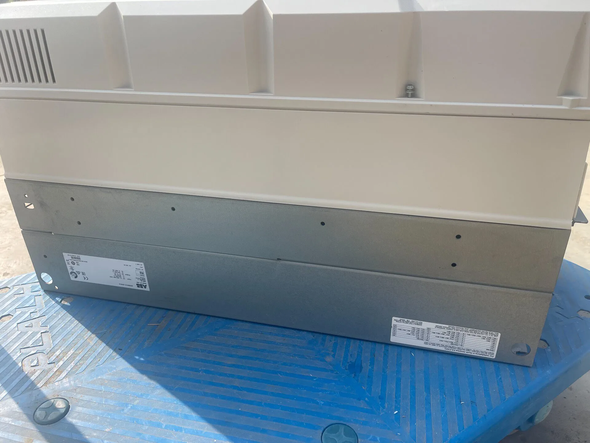 ABB ACS580-01-293A-4 2