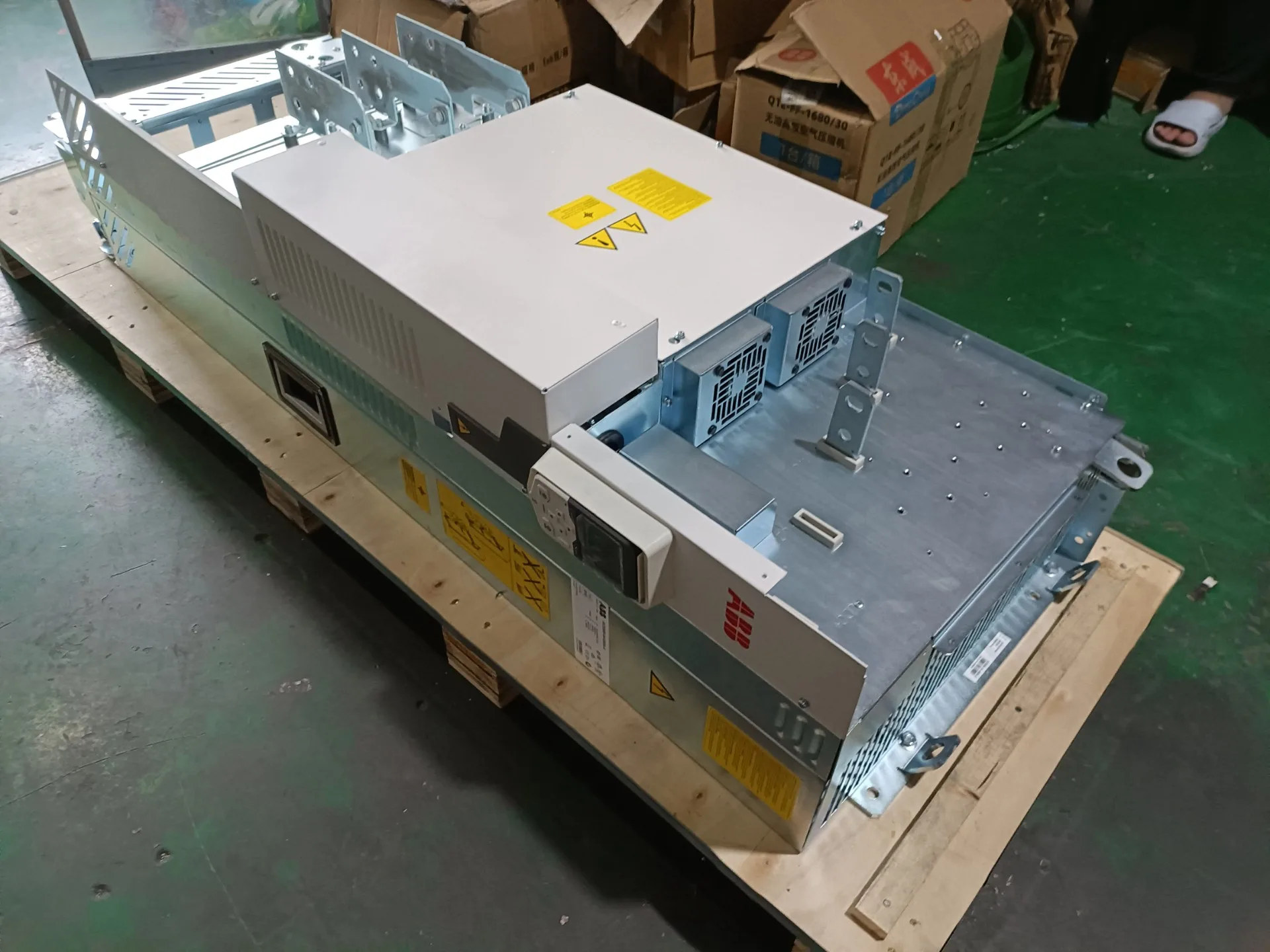 ABB ACS580-04-650A-4 2