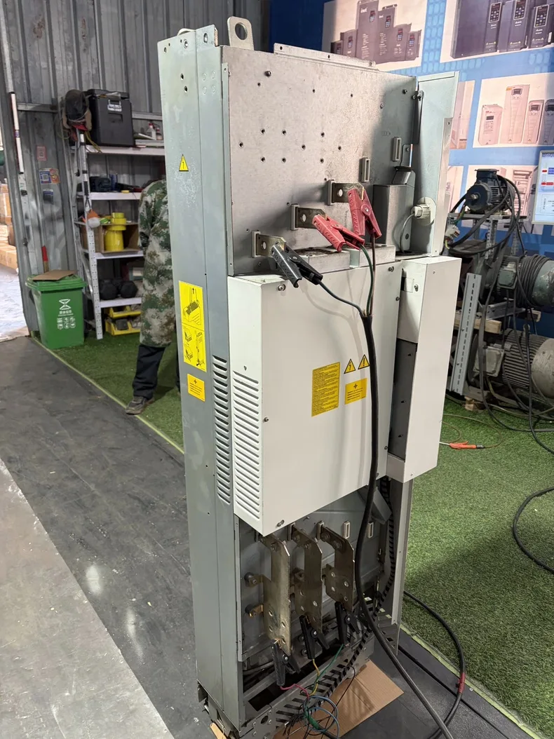 ABB ACS580-04-725A-4 6
