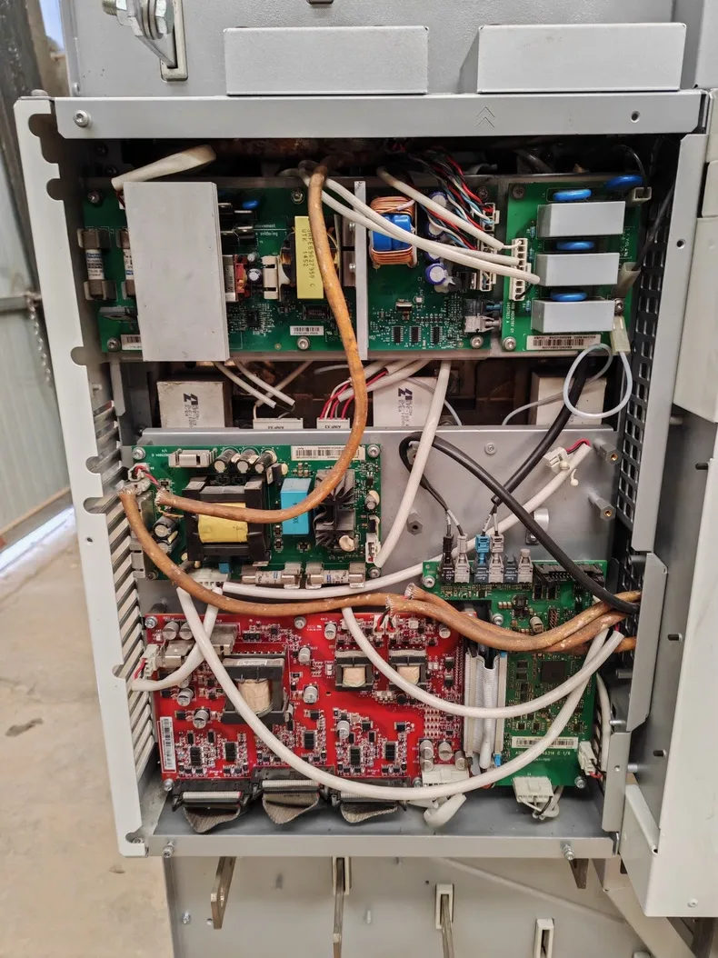ABB ACS580-04-880A-4 4