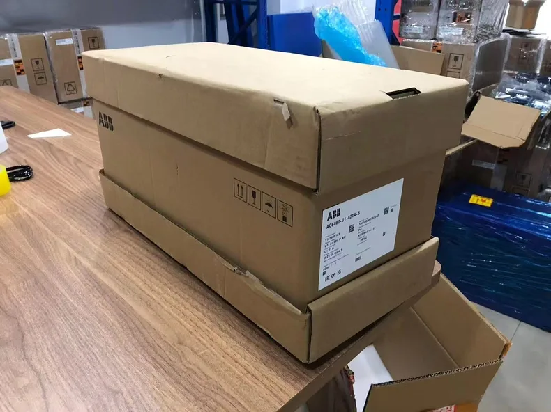 ABB ACS880-01-021A-5 3