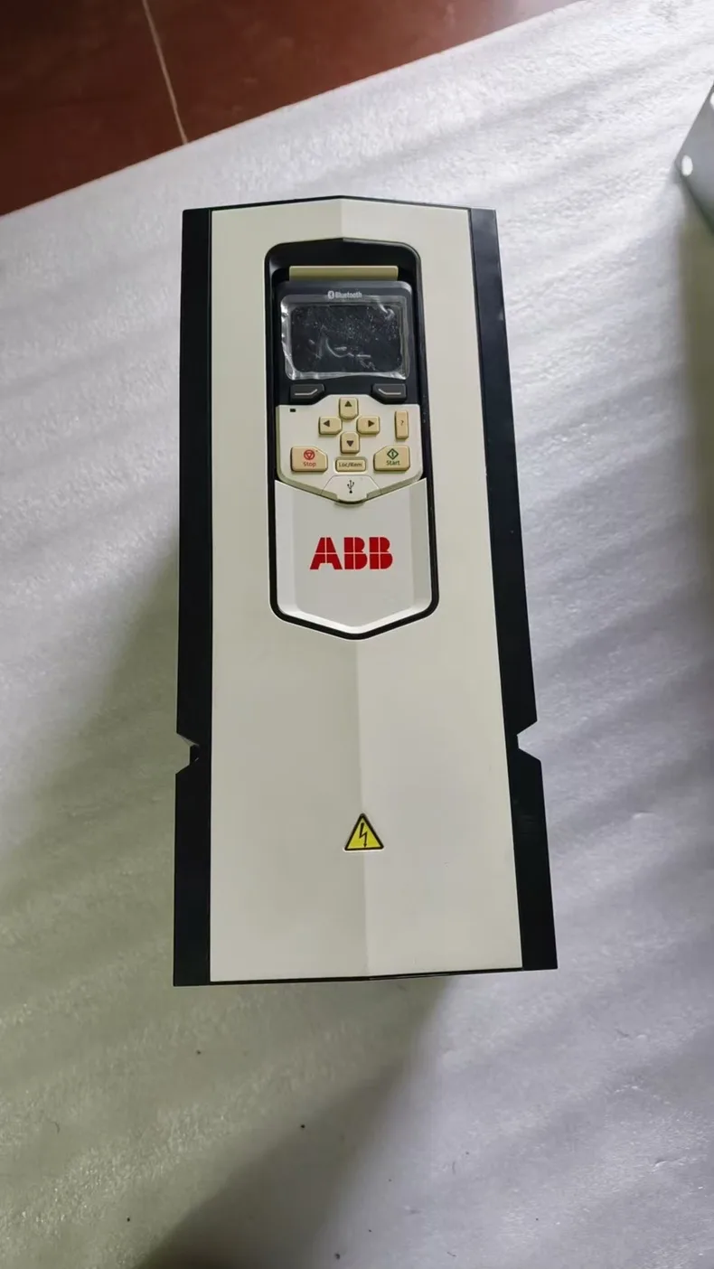 ABB ACS880-01-034A-5