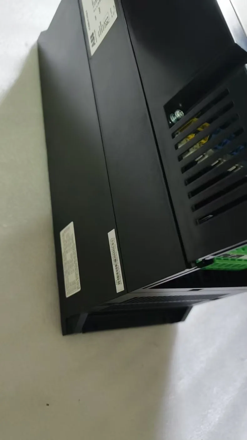 ABB ACS880-01-034A-5 4