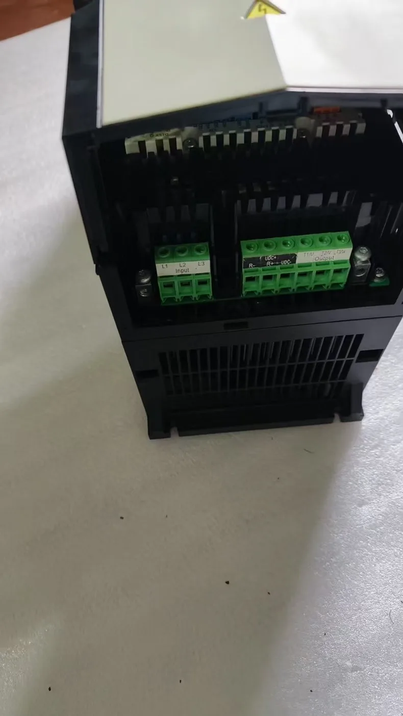 ABB ACS880-01-034A-5 3
