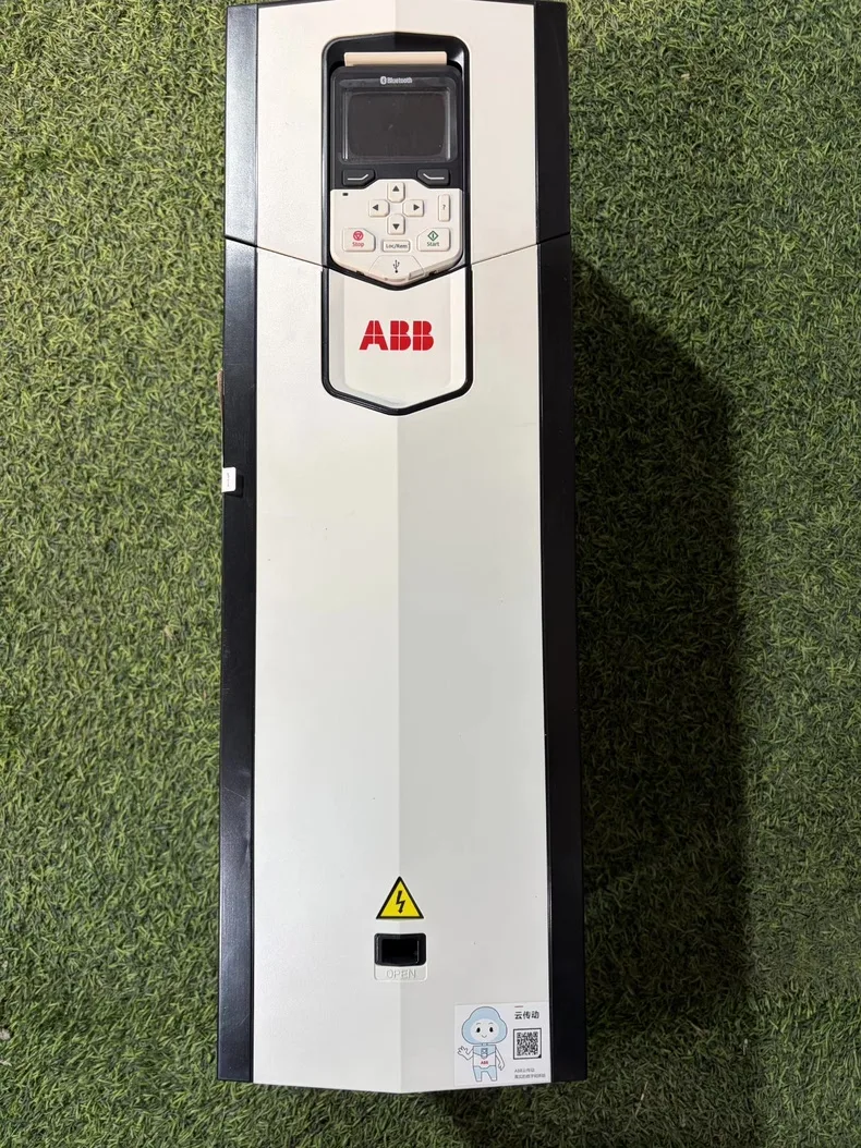 ABB ACS880-01-042A-7
