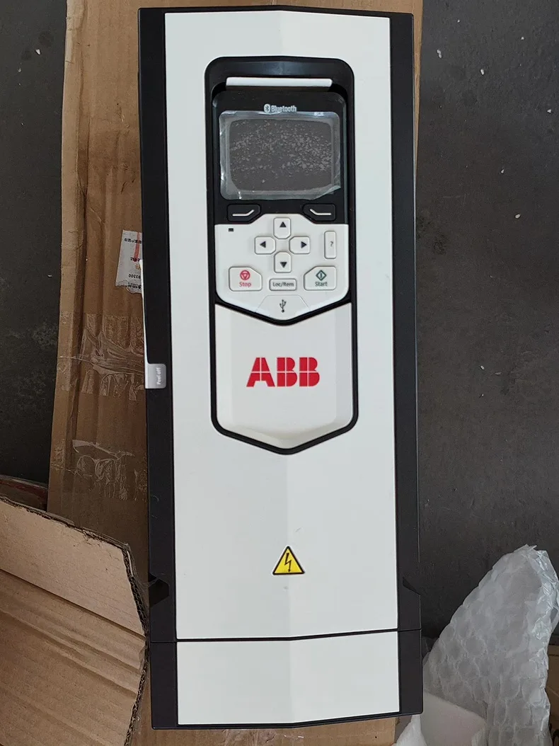 ABB ACS880-01-04A8-5