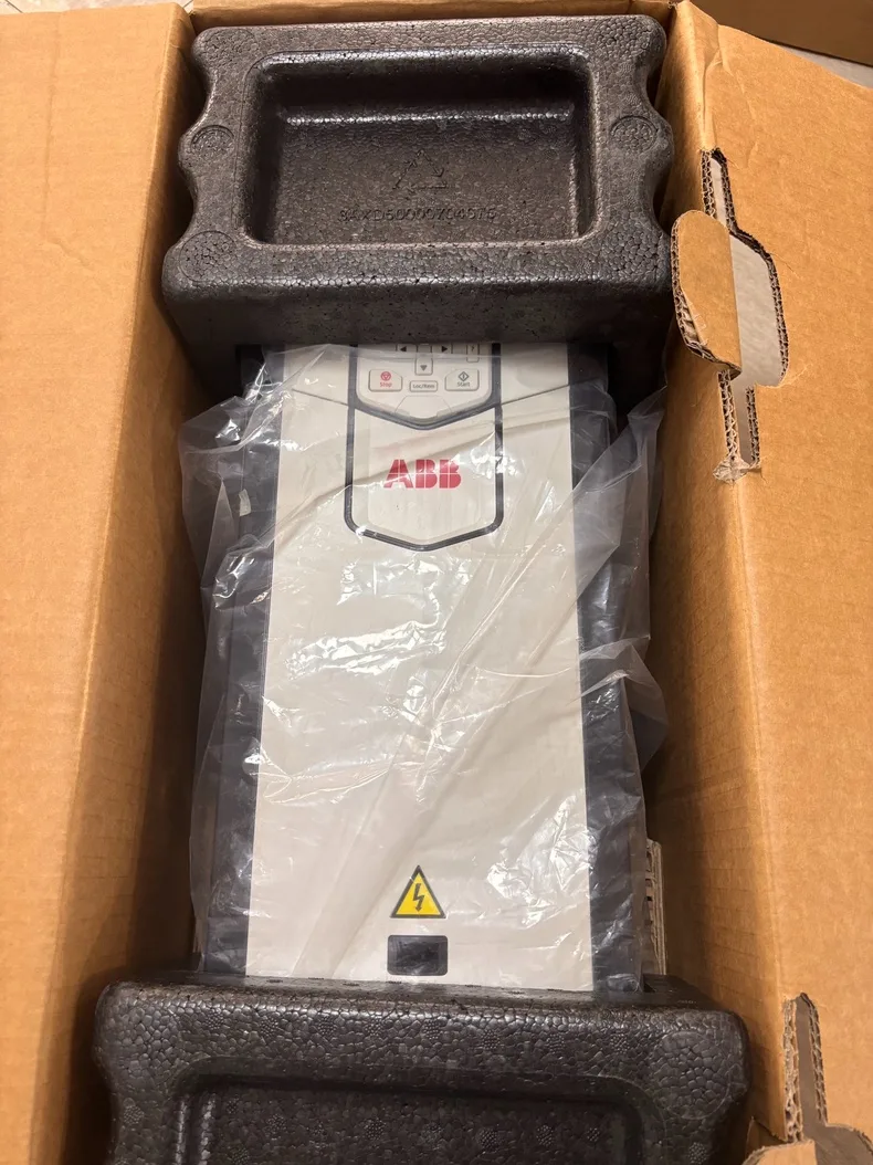 ABB ACS880-01-052A-5 2