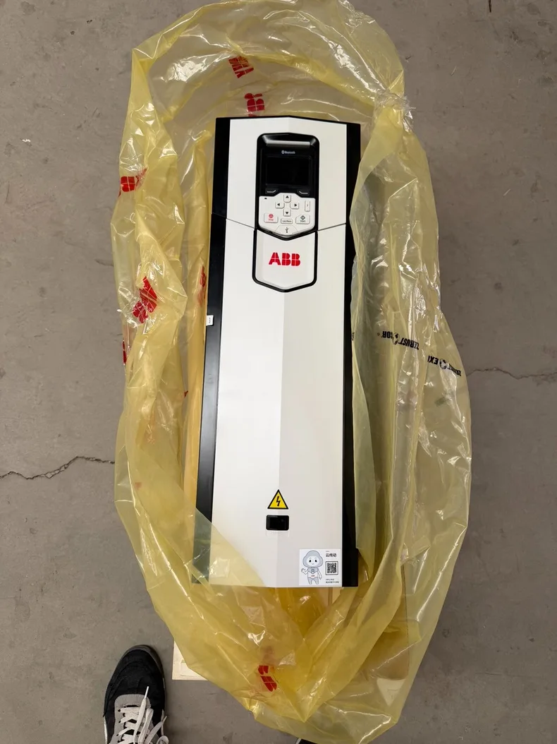 ABB ACS880-01-065A-5