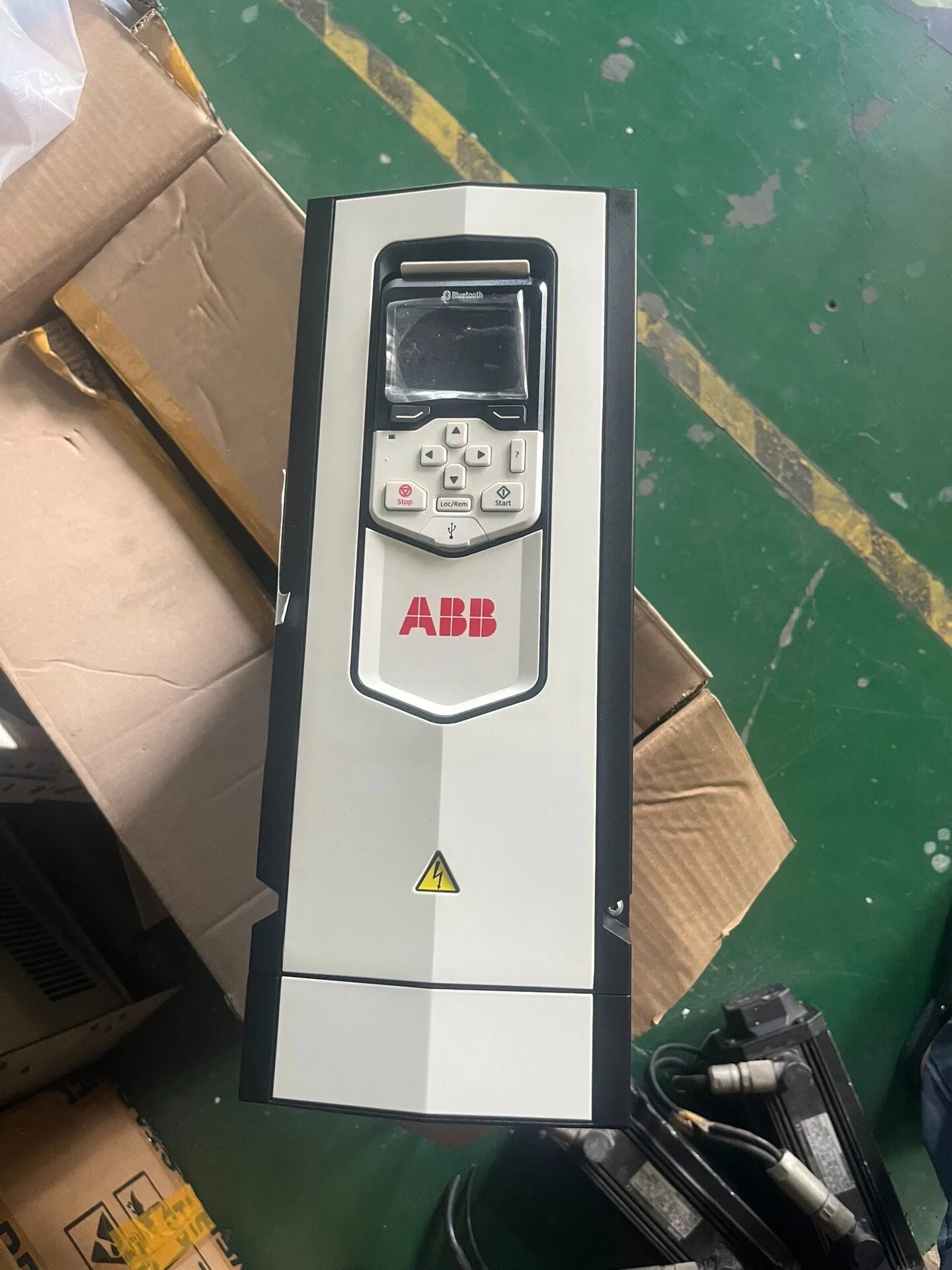 ABB ACS880-01-07A6-5
