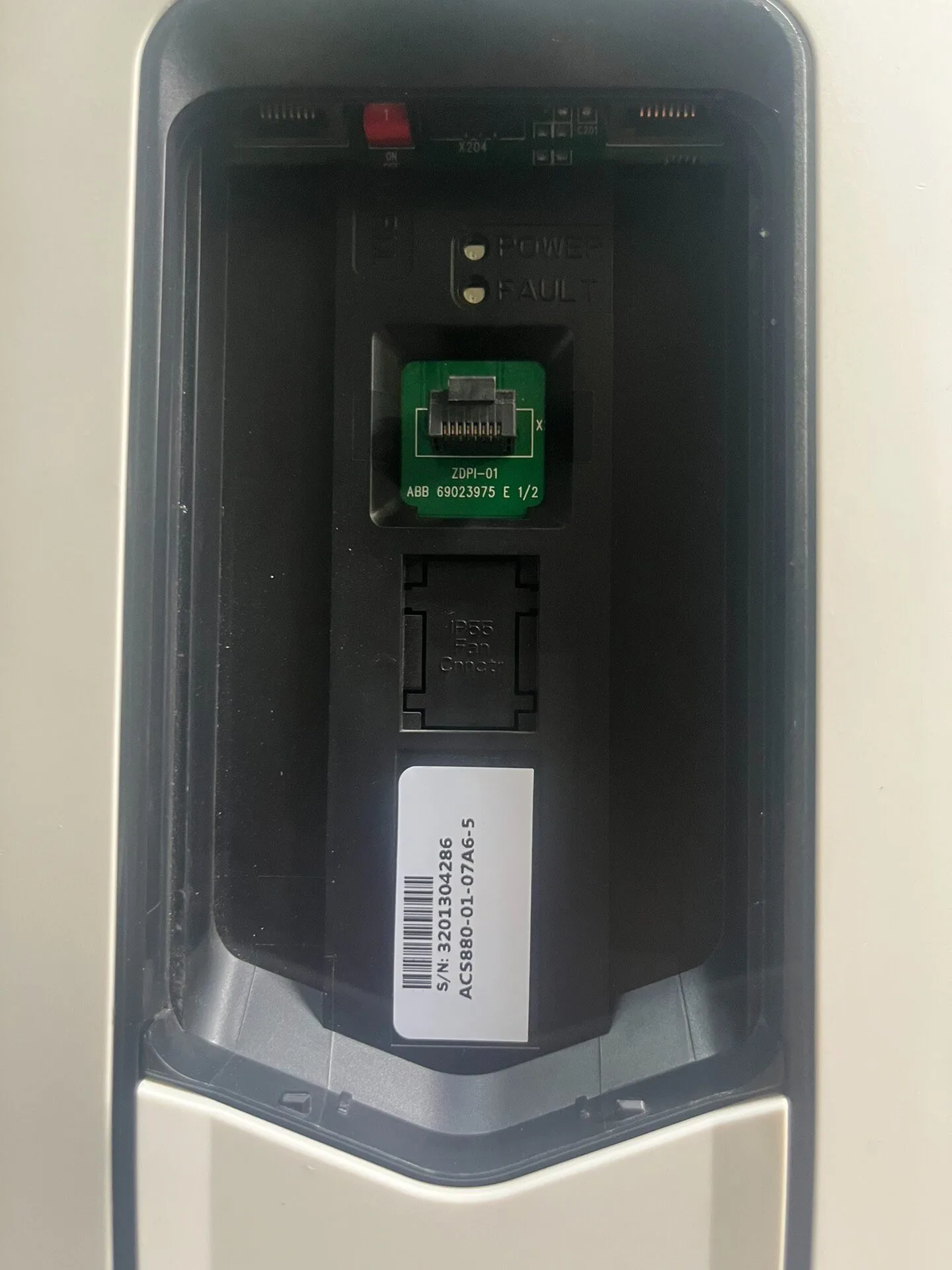 ABB ACS880-01-07A6-5 4