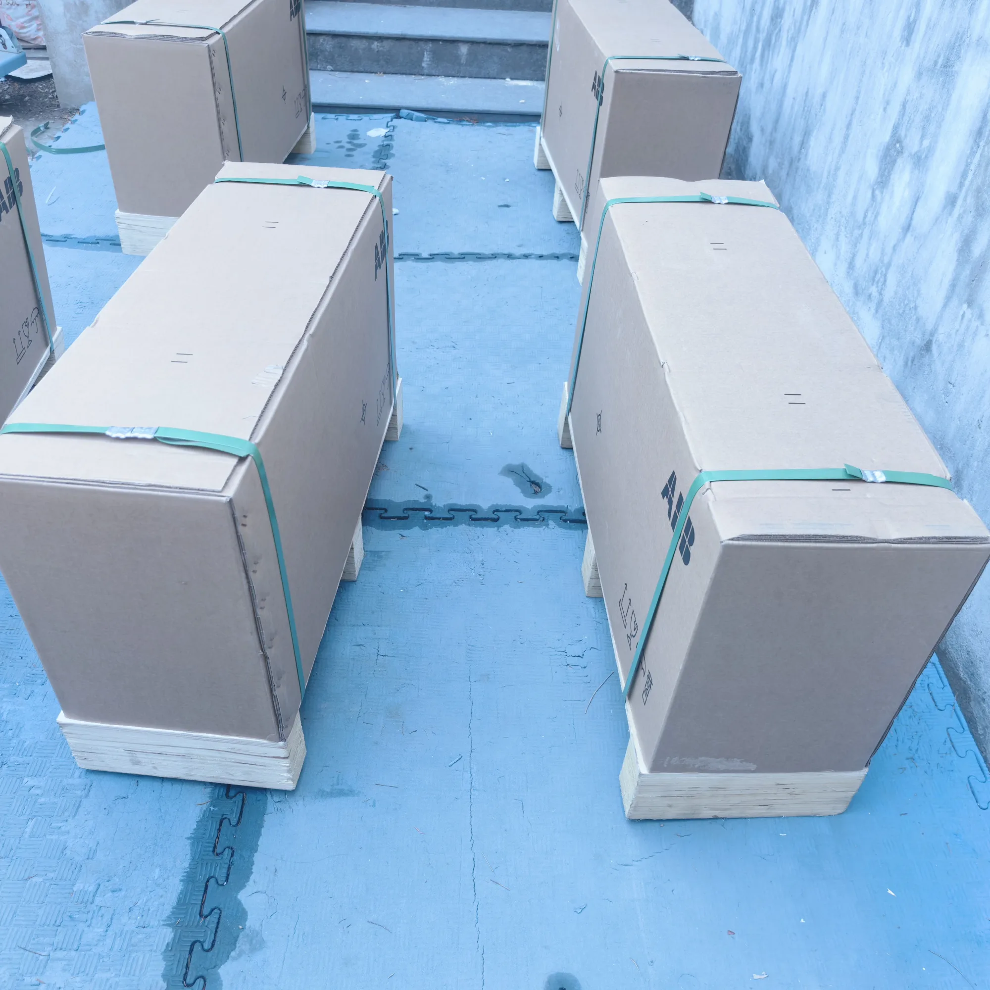 ABB ACS880-01-096A-5 3