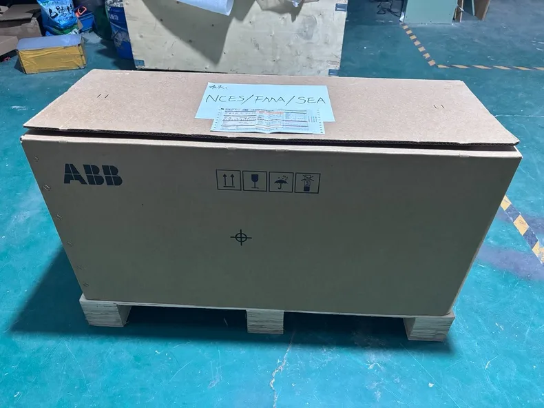 ABB ACS880-01-098A-7 2