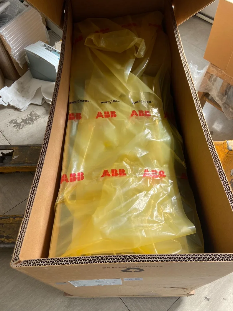 ABB ACS880-01-210A-7 5