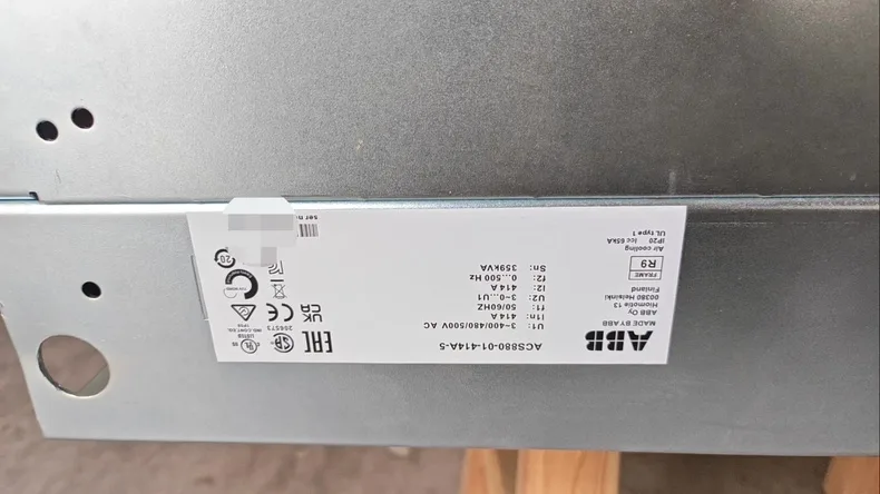 ABB ACS880-01-414A-5 4