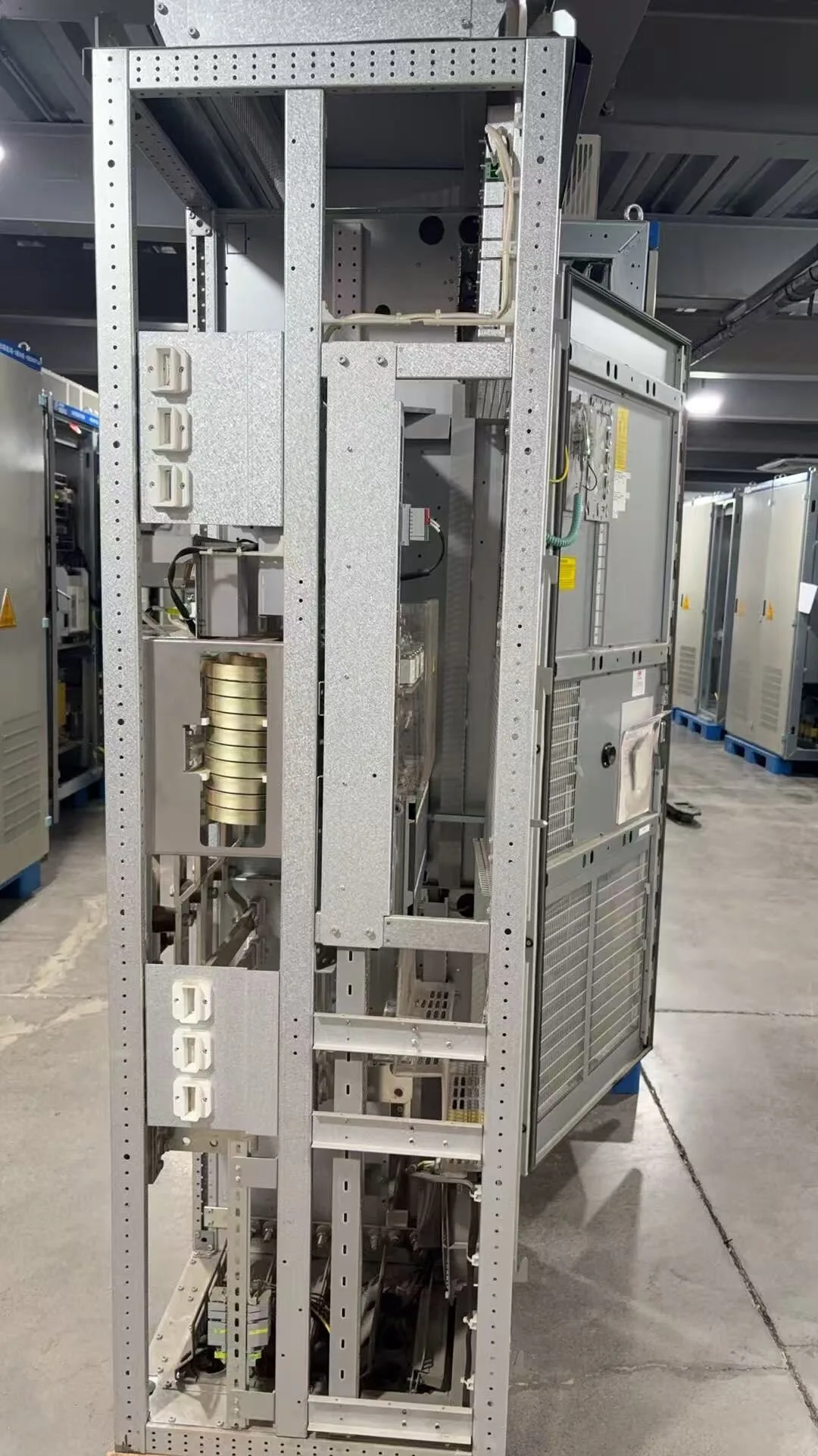 ABB ACS880-07-0470A-7 5