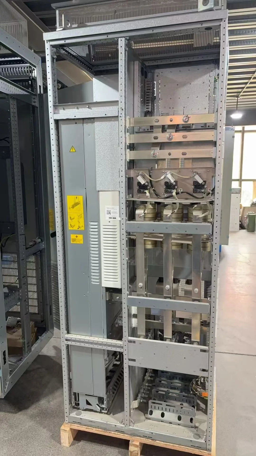 ABB ACS880-07-0470A-7 4