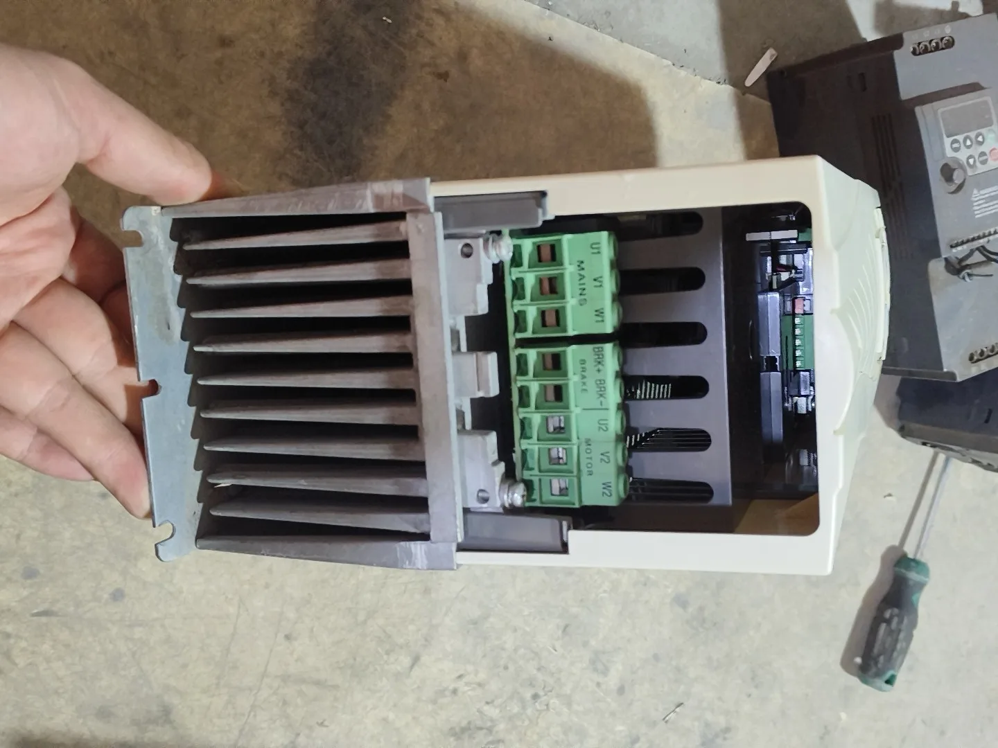 ABB ACH550-01-015A-4 4