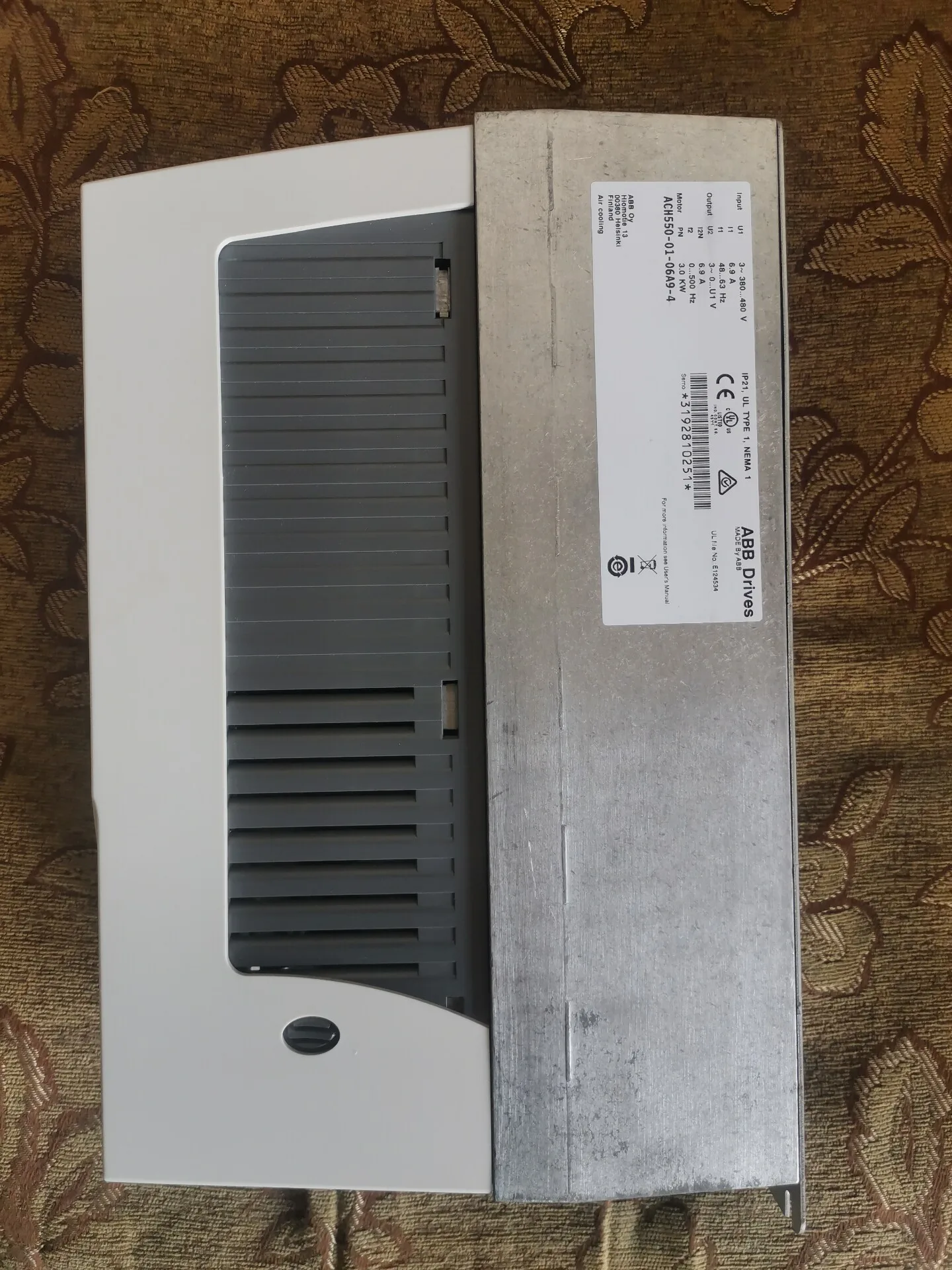 ABB ACH550-01-06A9-4 2