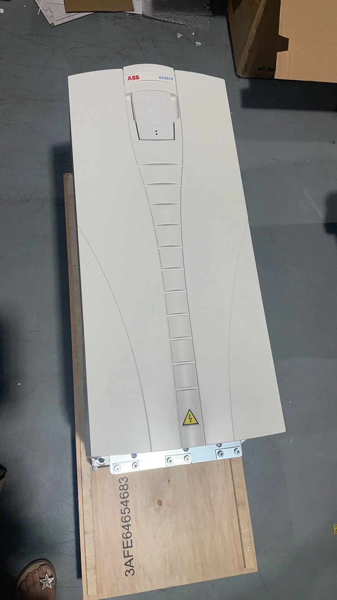 ABB ACH550-01-180A-4