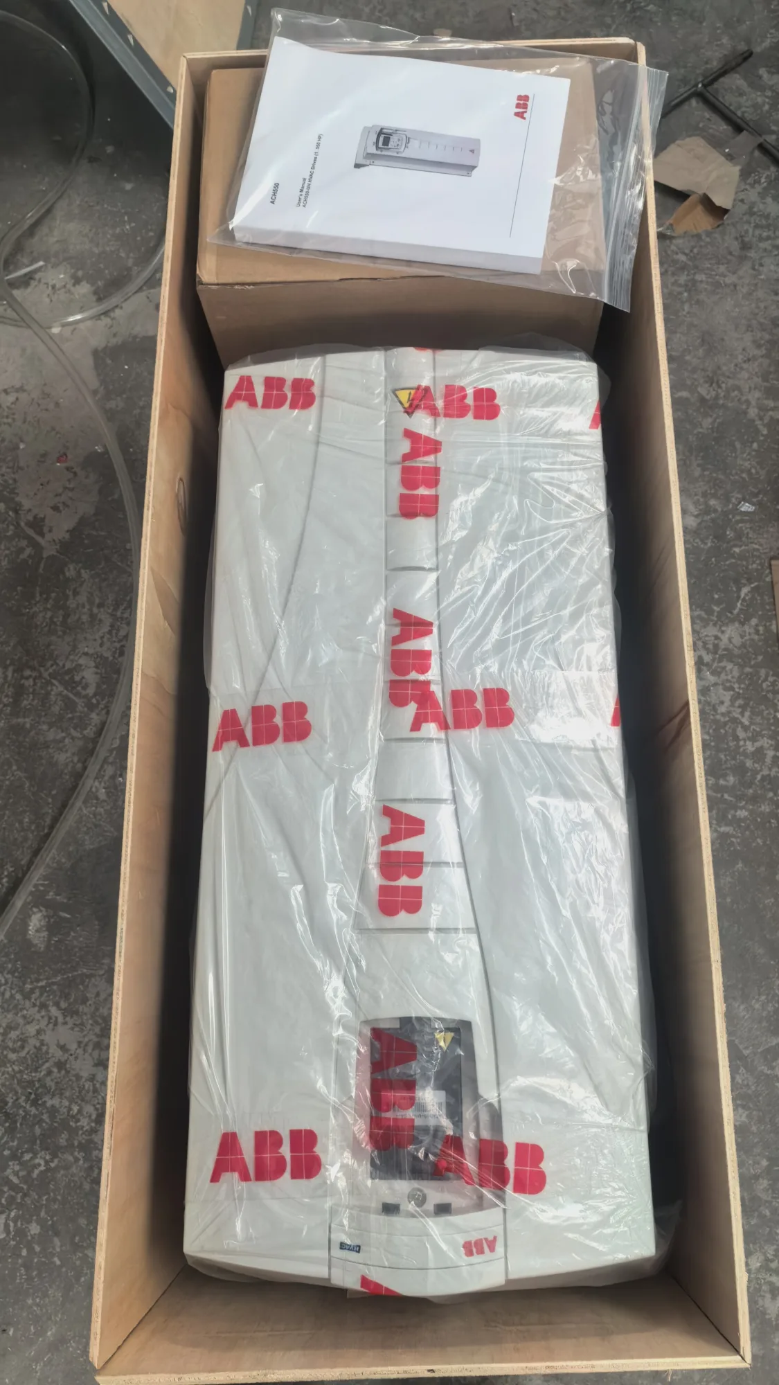 ABB ACH550-01-195A-4