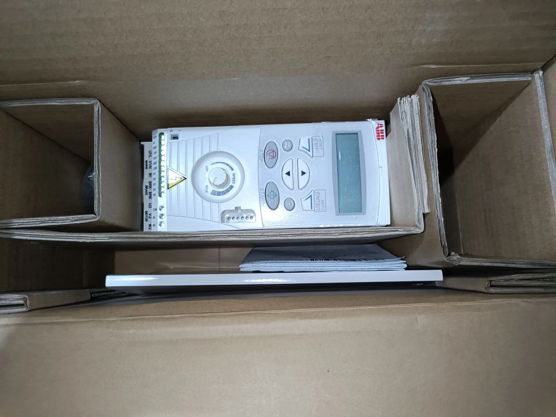 ABB ACS150-01U-02A4-2