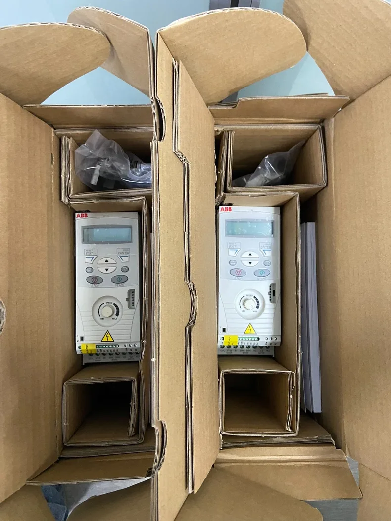 ABB ACS150-03U-08A8-4