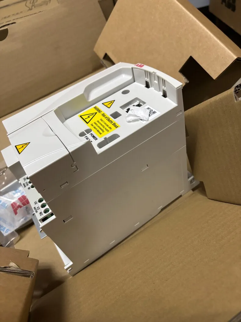 ABB ACS310-01U-09A8-2 4
