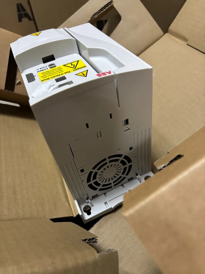 ABB ACS310-01U-09A8-2 5