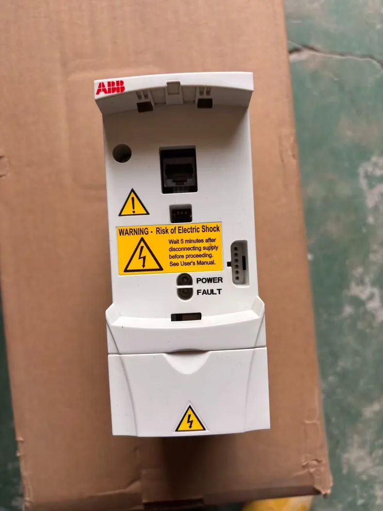 ABB ACS310-03U-01A3-4 5