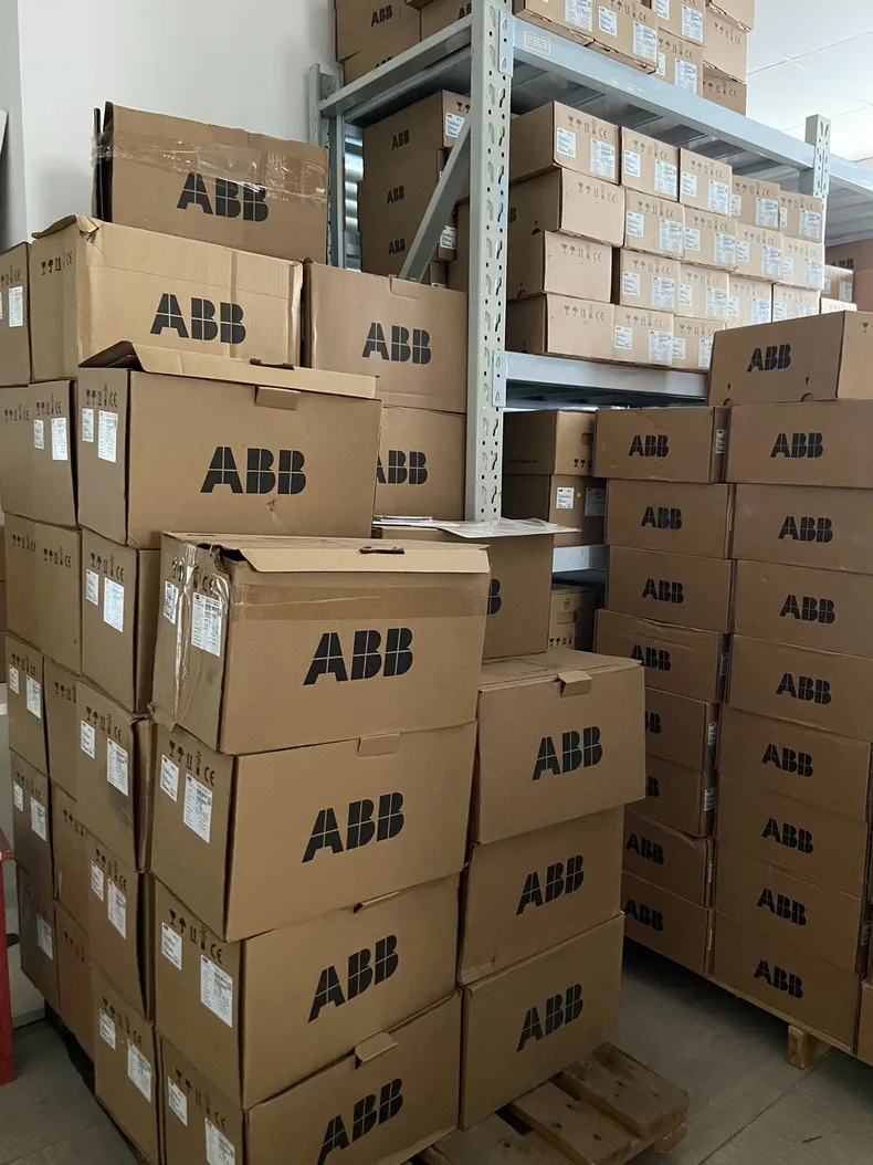 ABB ACS310-03U-02A6-2 3