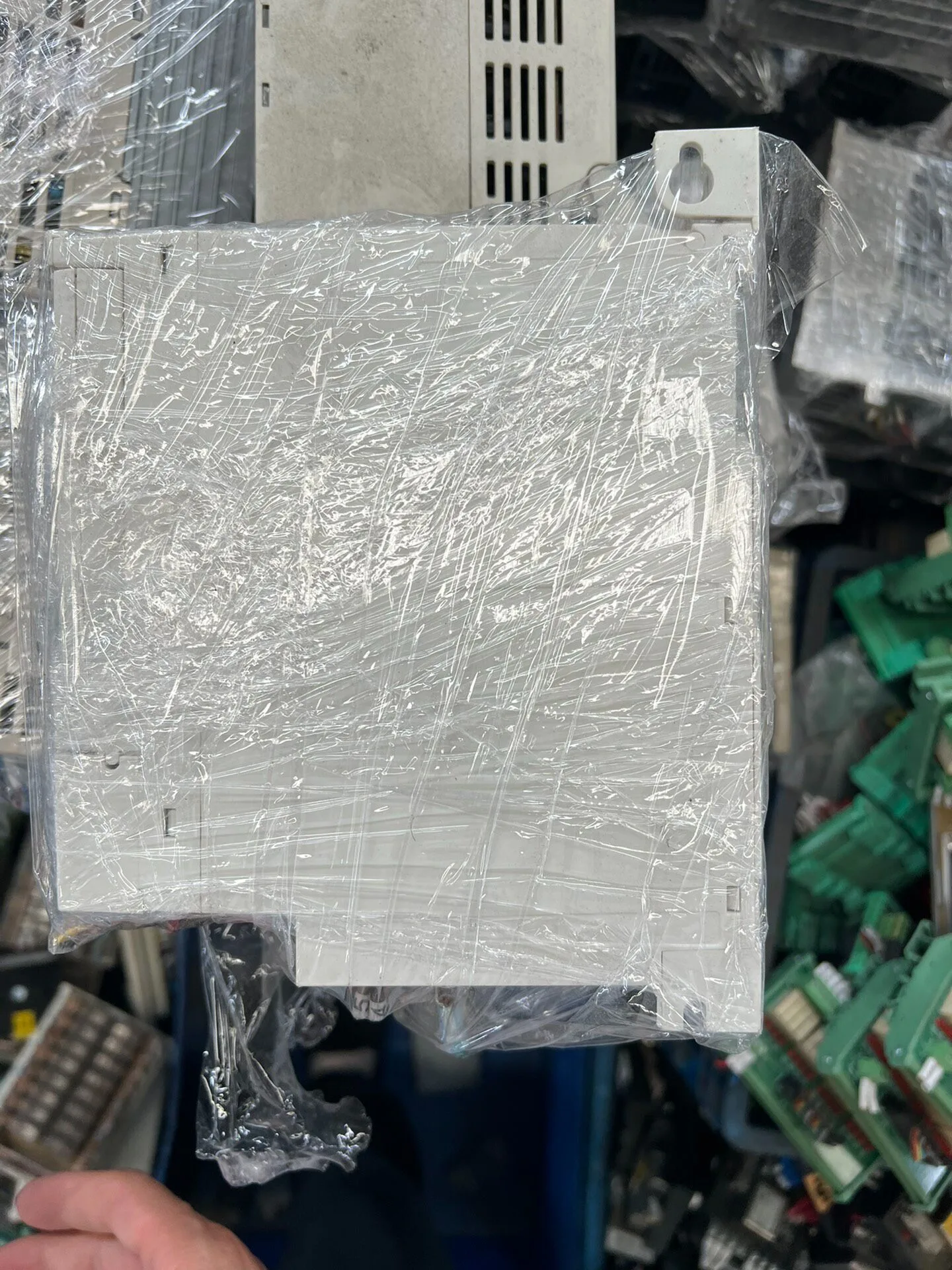 ABB ACS310-03U-09A7-4 4