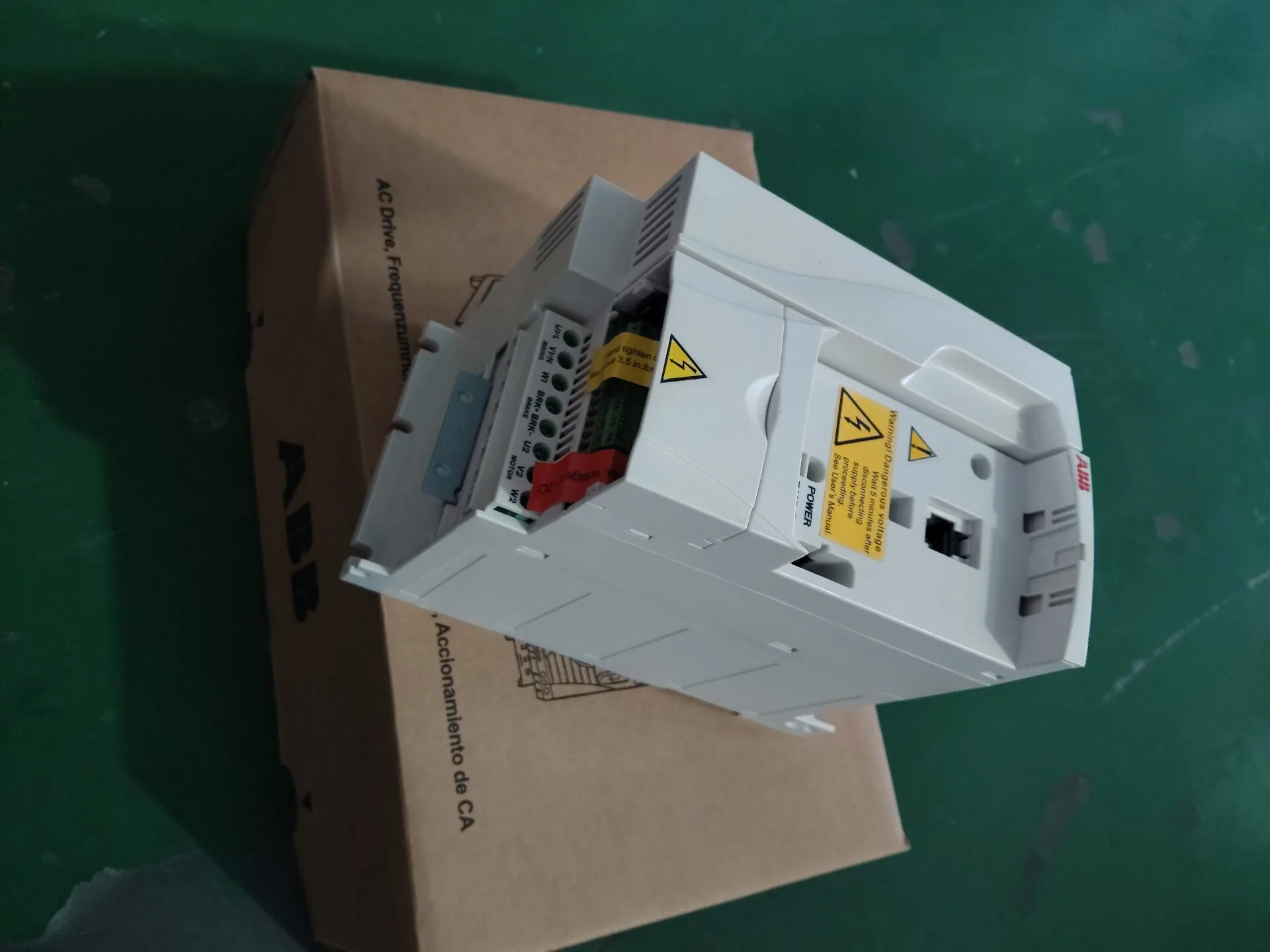ABB ACS310-03U-19A4-2