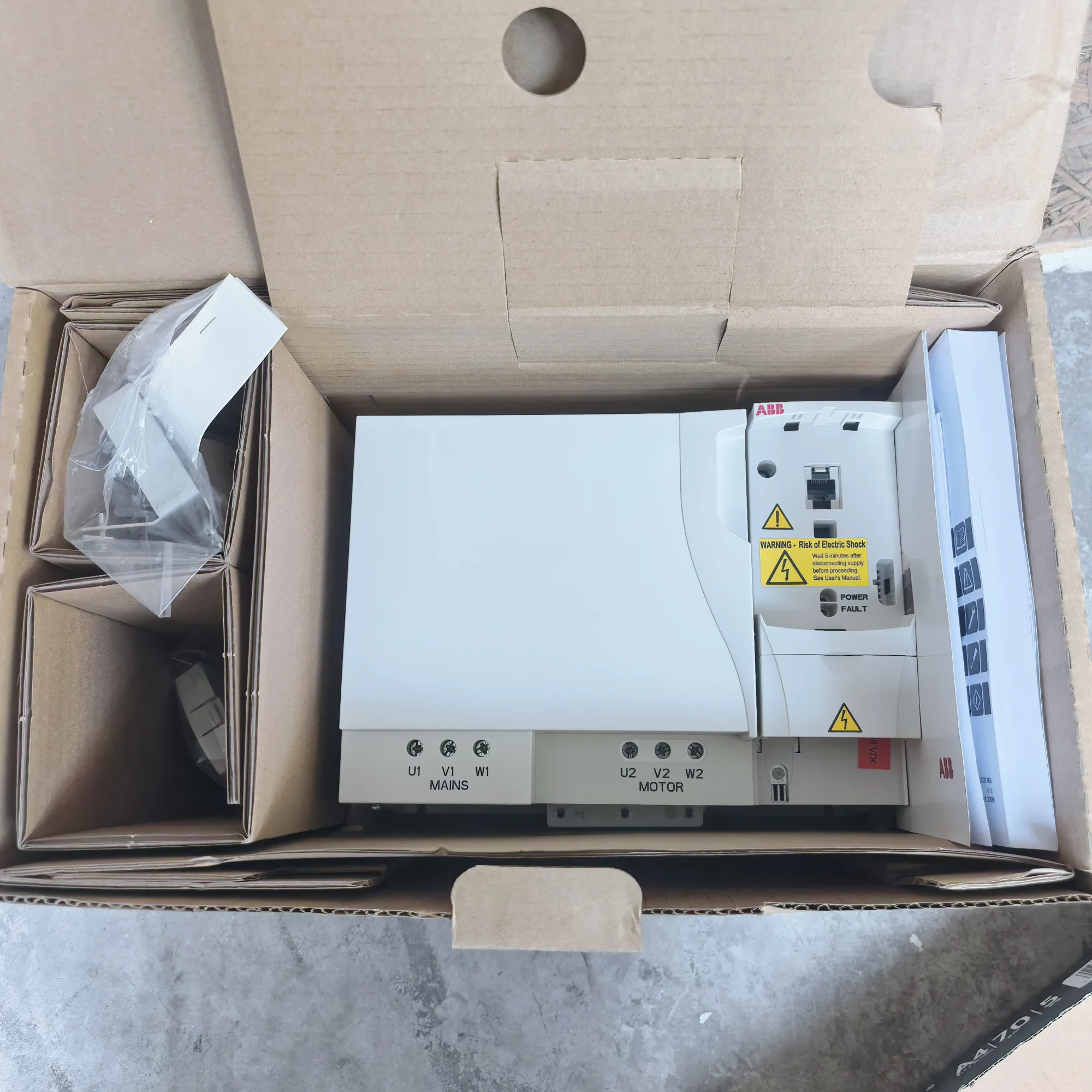 ABB ACS310-03U-34A1-4 5