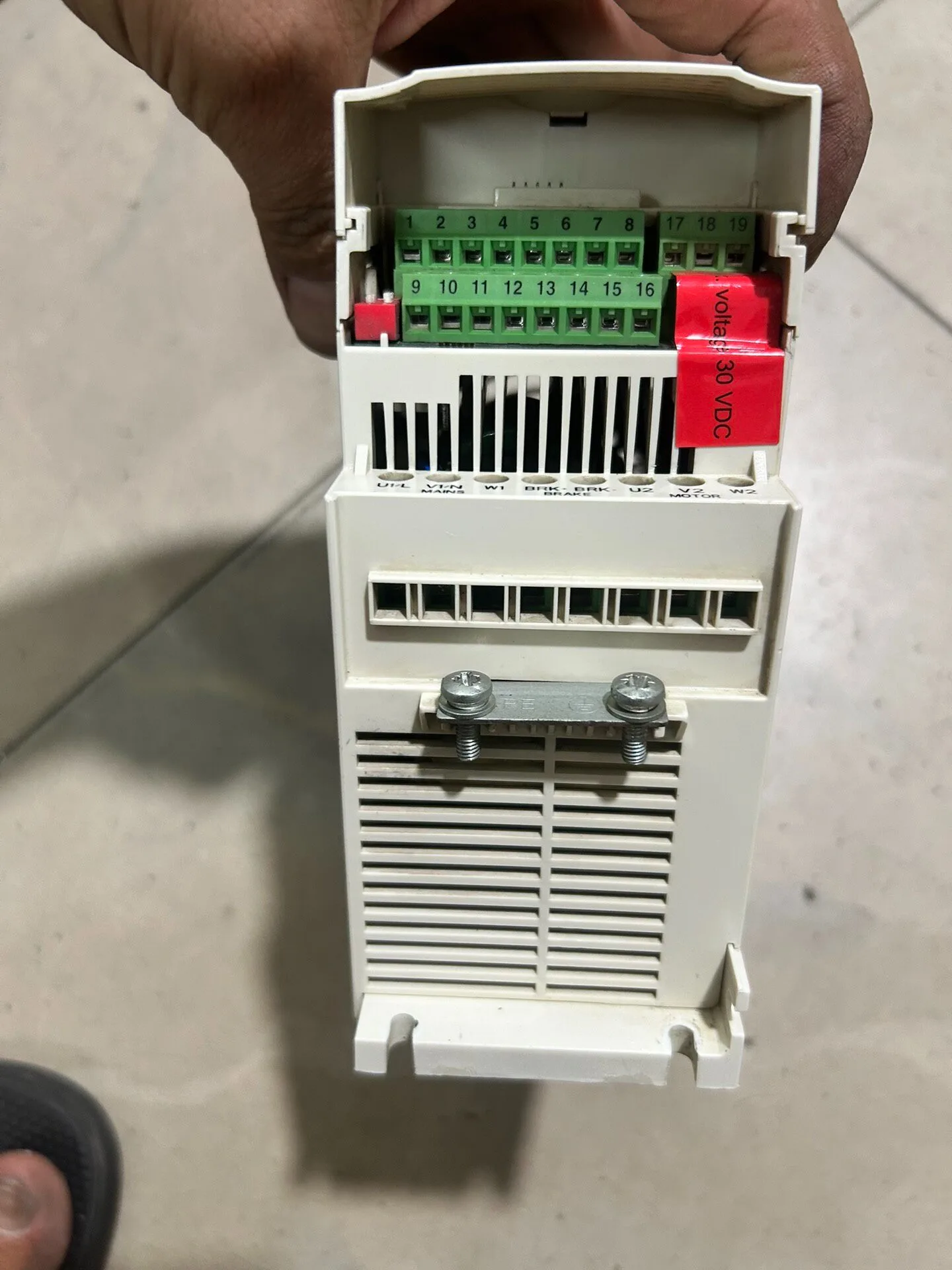 ABB ACS355-01E-02A4-2 6